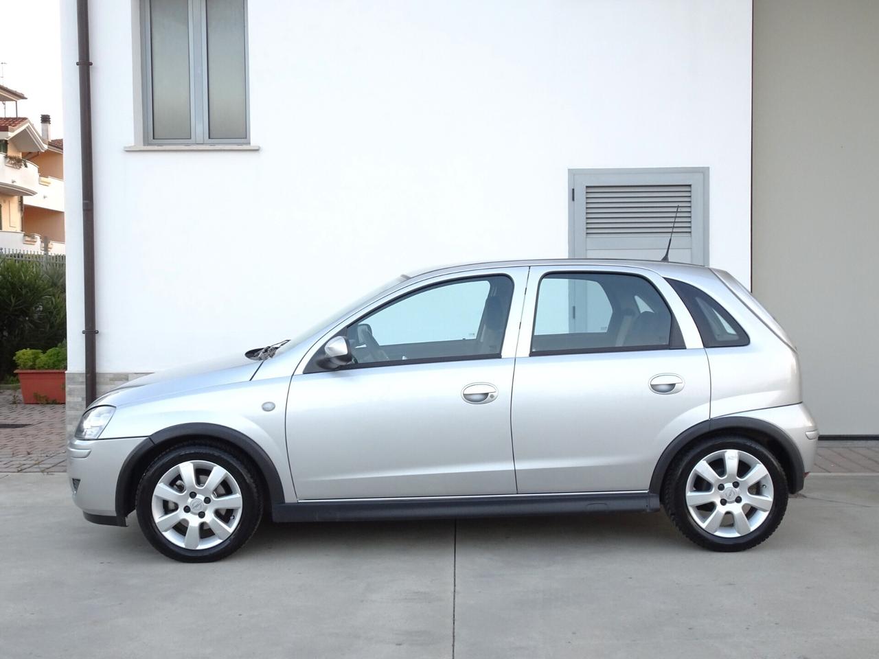Opel CORSA 1.3 CDTI 5 porte SILVERLINE EDITION