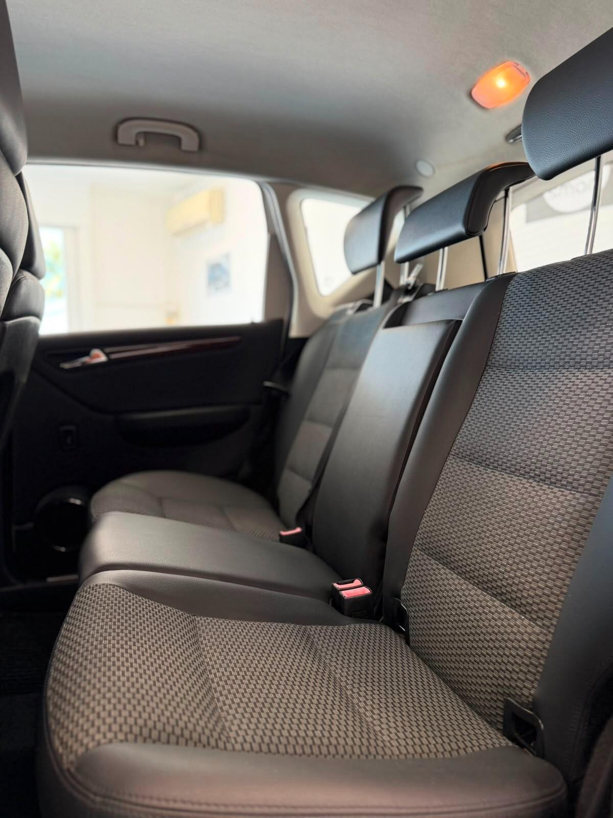 Mercedes-benz A 150 BlueEFFICIENCY Elegance