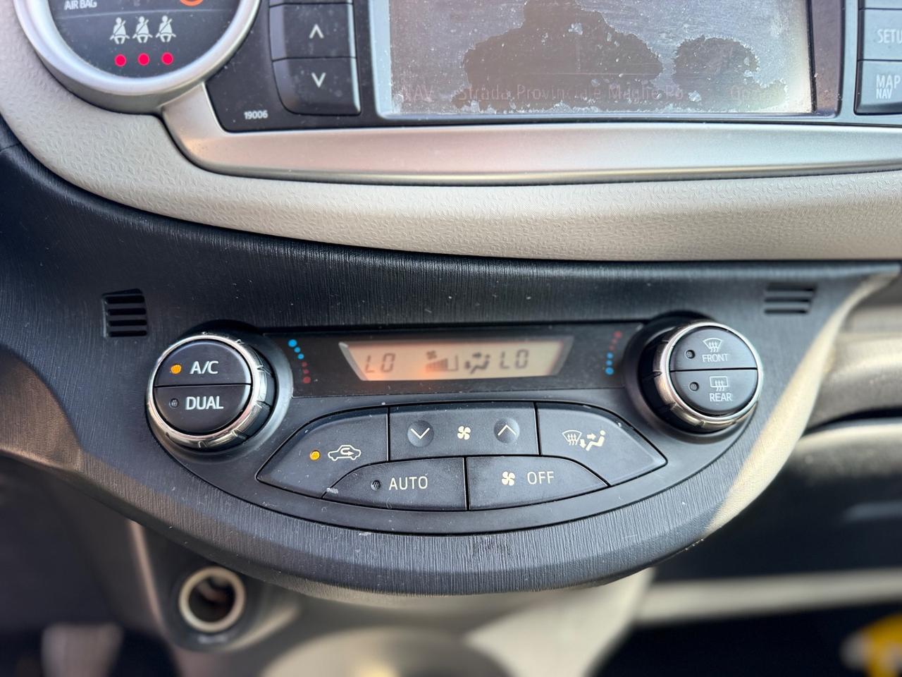 Toyota Yaris 1.0 5 porte Lounge
