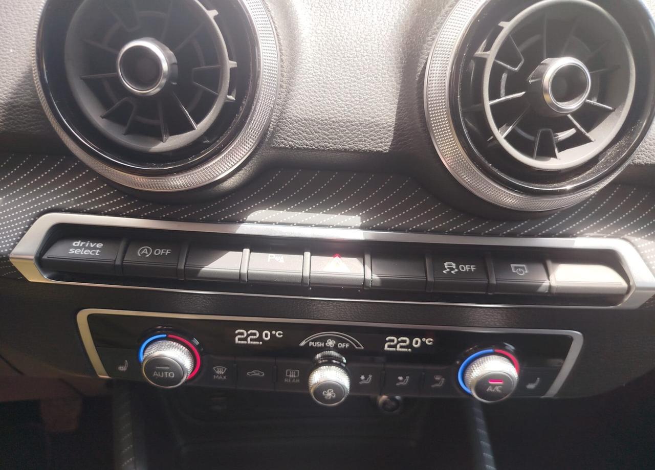 Audi Q2 30 TDI Design 116CV 2021