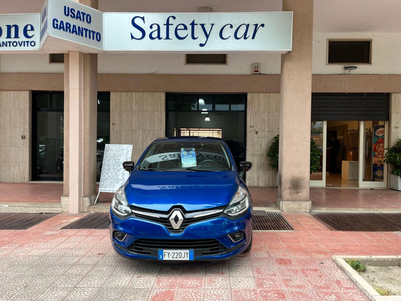 RenaultClio 1.5dCi 90CV 5p Navi Retro-19