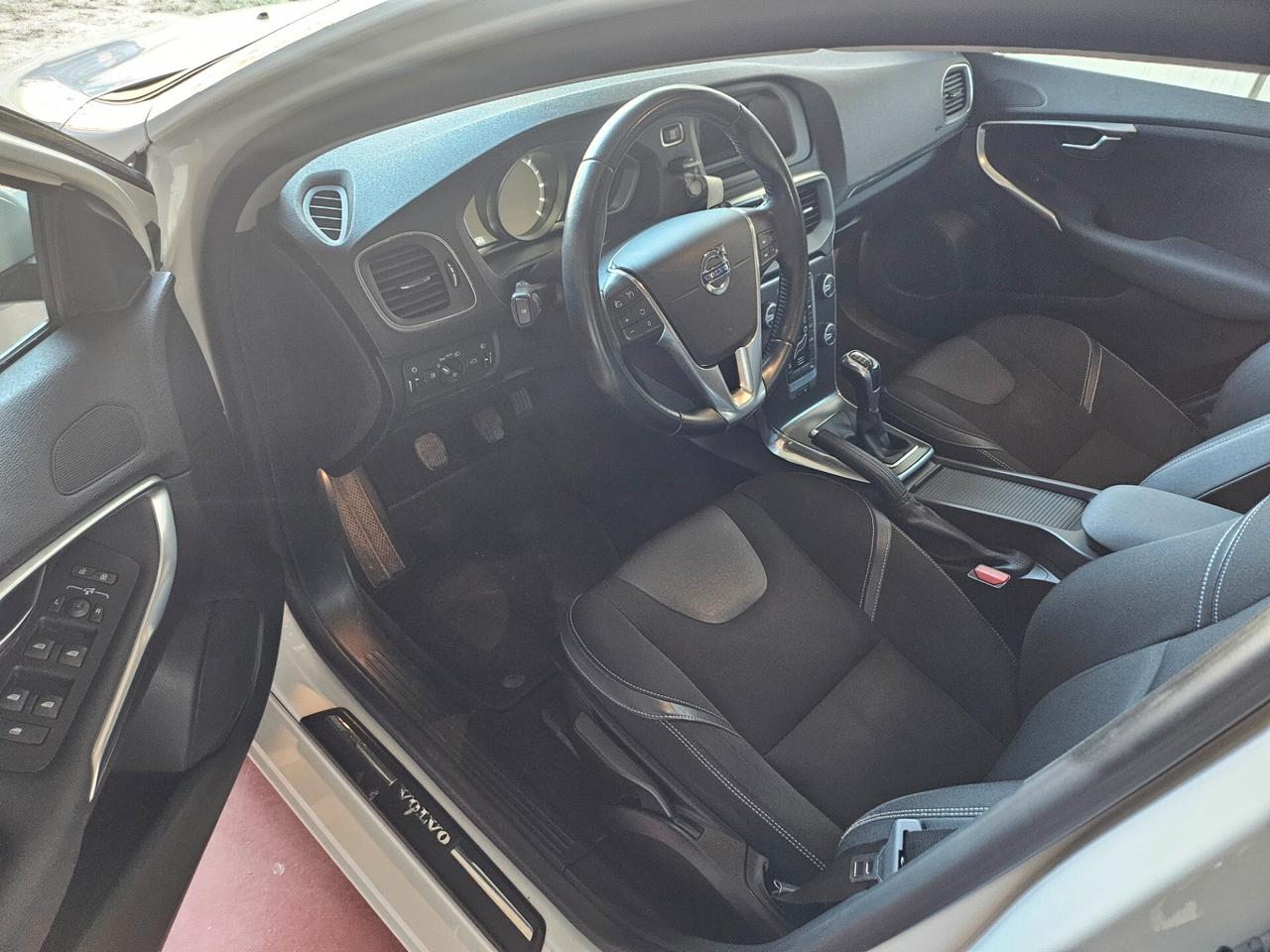 Volvo V40 D2 'eco' Momentum