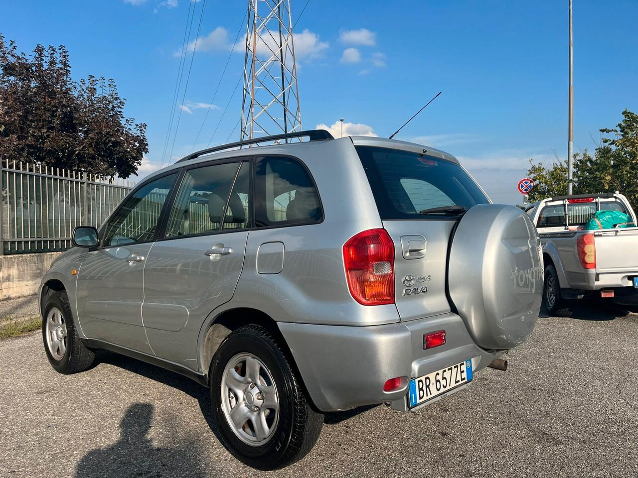 Toyota RAV 4 2.0 16V BENZ 5 porte Sol