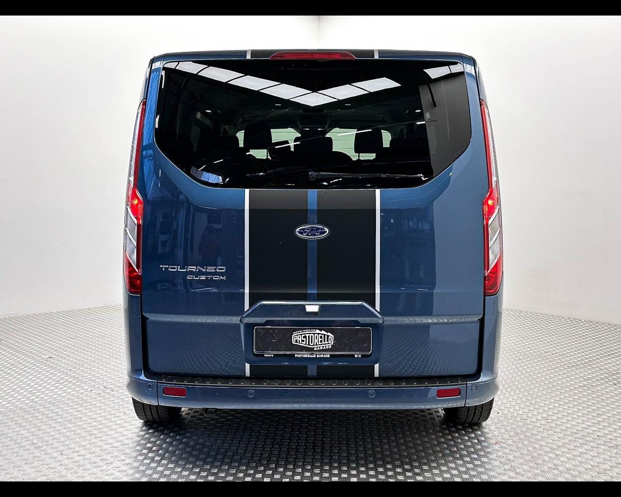 FORD Tourneo Custom 320 2.0 EcoBlue 170CV aut PC Sport