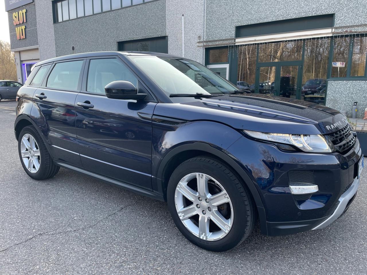 Range Rover Evoque 2.2 TD4 5p. Cerchi*Tetto*Automatik*GANCIO TRAINO*