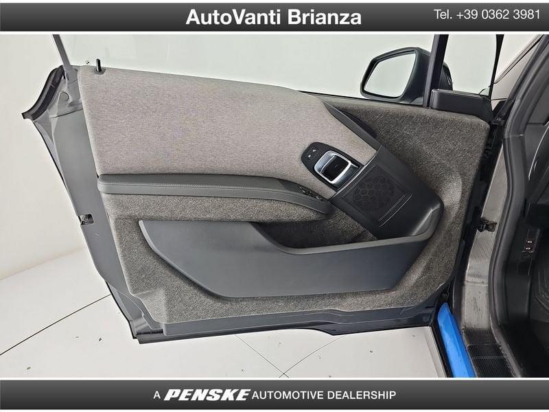 BMW i3 120 Ah Advantage DOPPIO KIT CERCHI E GOMME