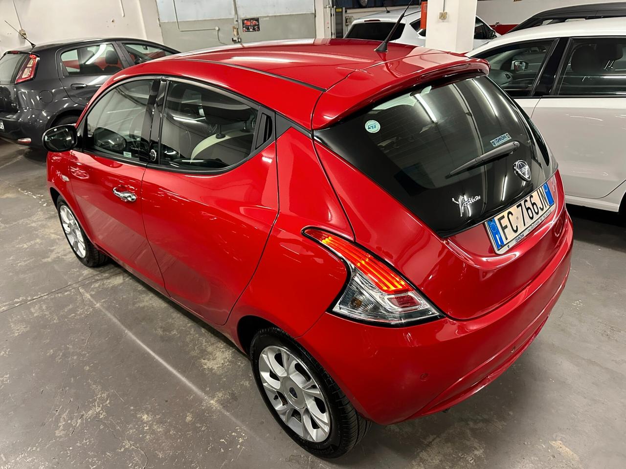 Lancia Ypsilon 1.2 69 CV 5 porte GPL Ecochic Gold