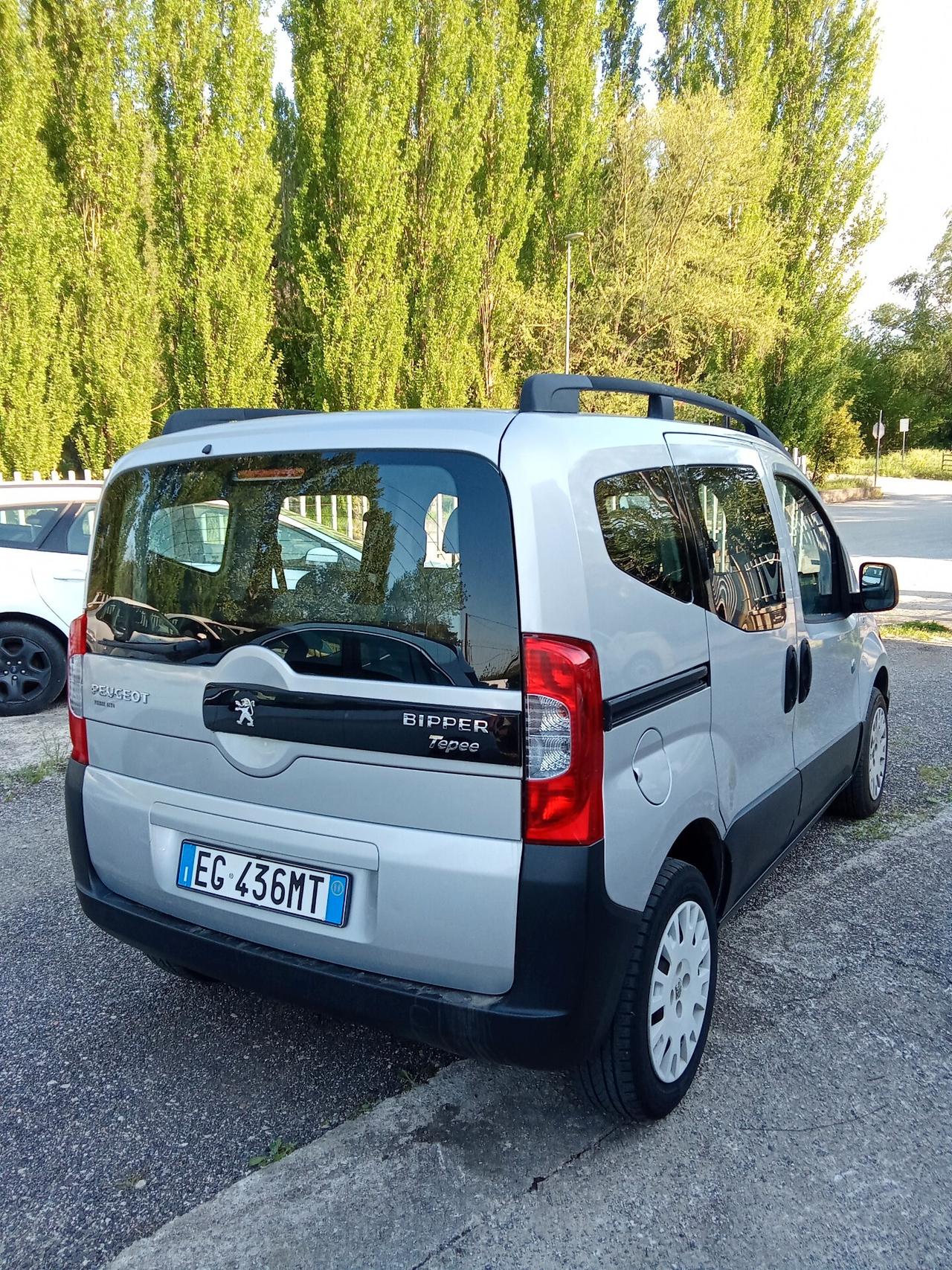 Peugeot Bipper 1.3 HDi 75 FAP Outdoor 011