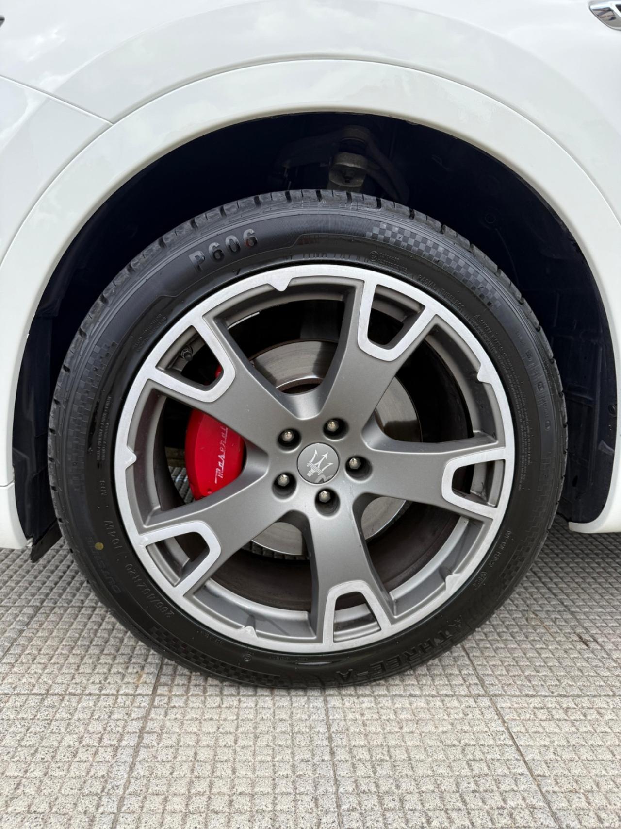 Maserati Levante V6 Diesel 275 CV AWD