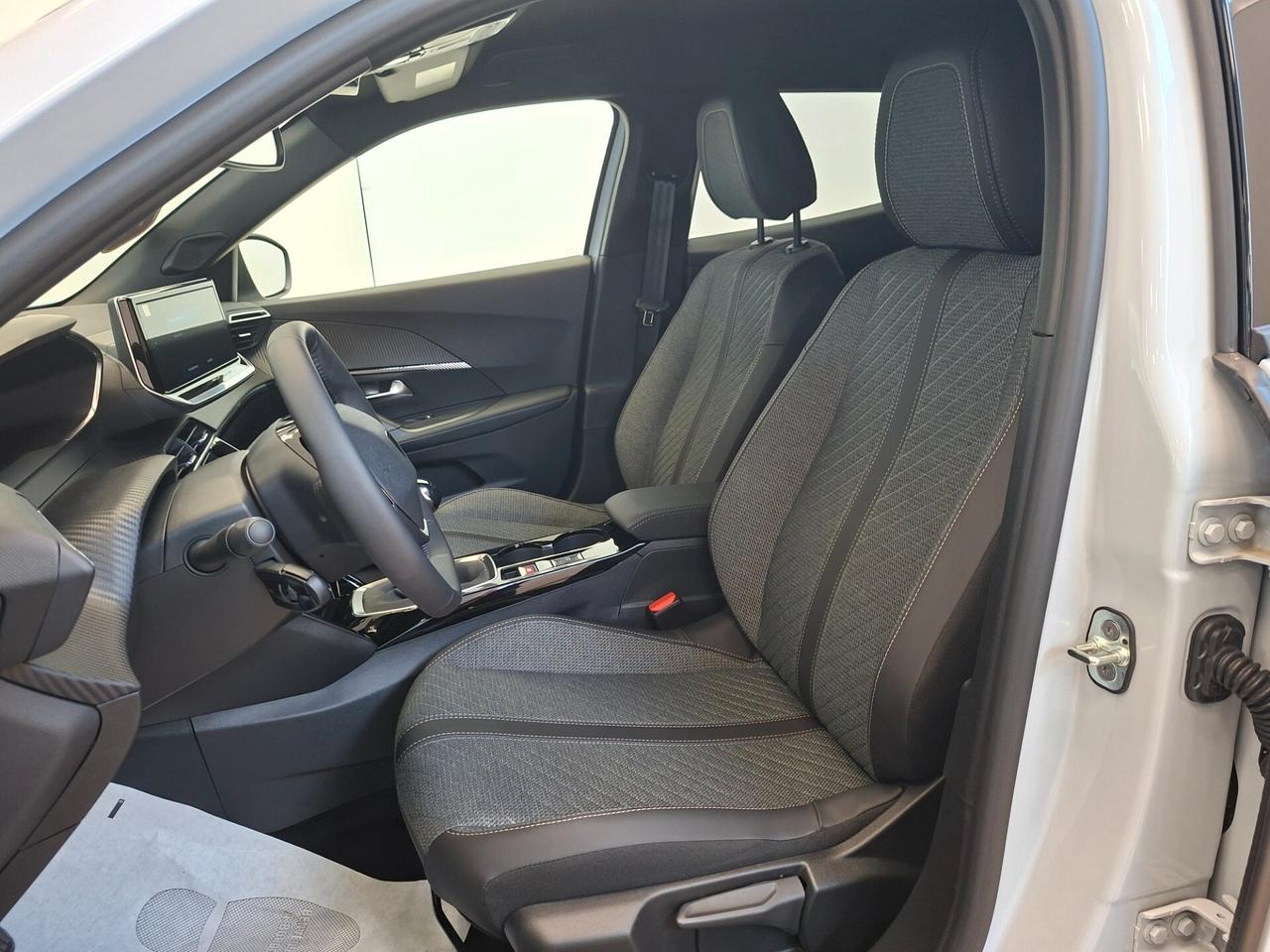 Peugeot 2008 PureTech 100 S&S Allure