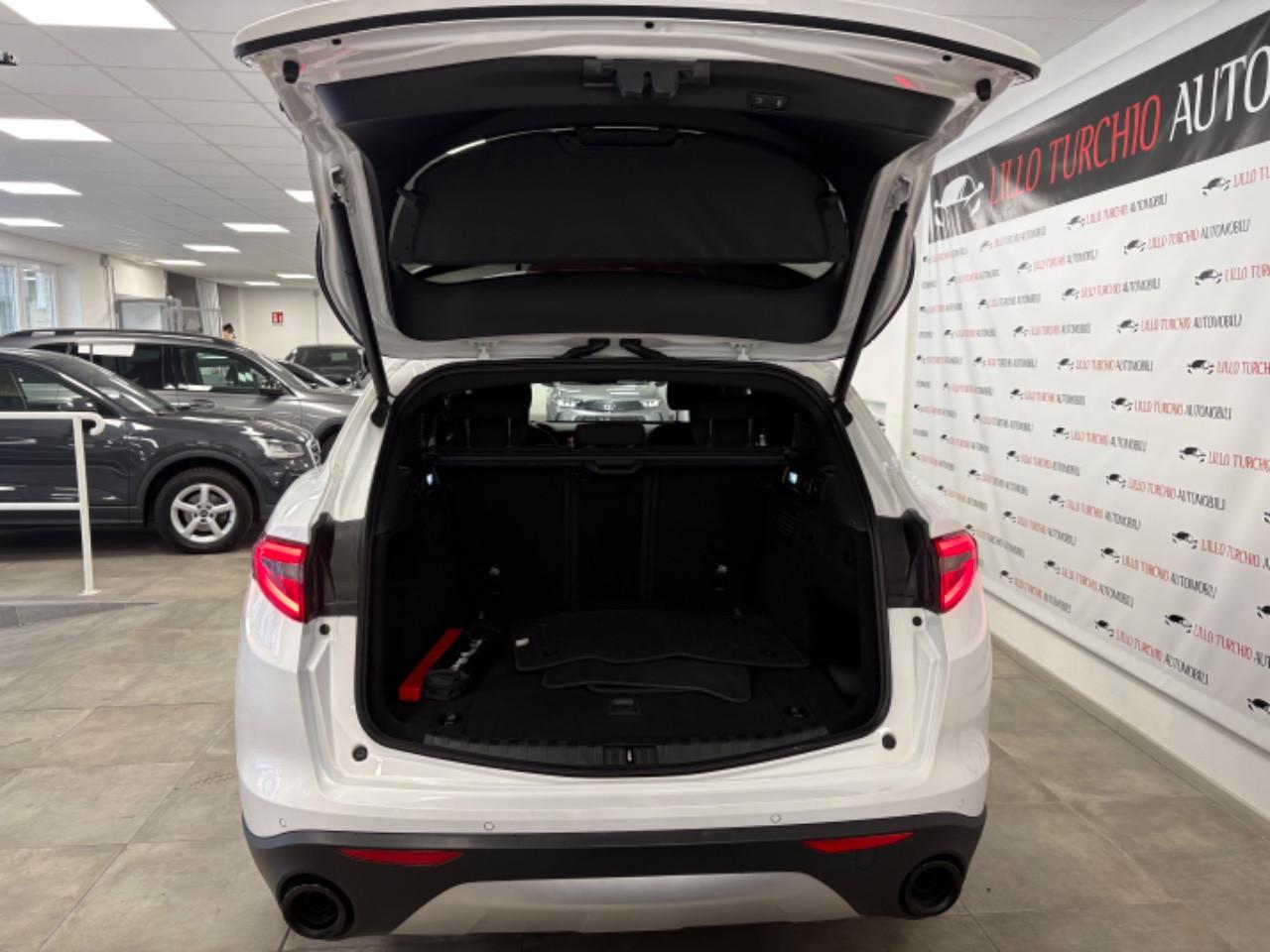 Alfa Romeo Stelvio 2.2 td Super Business AT8 Q4 190cv auto