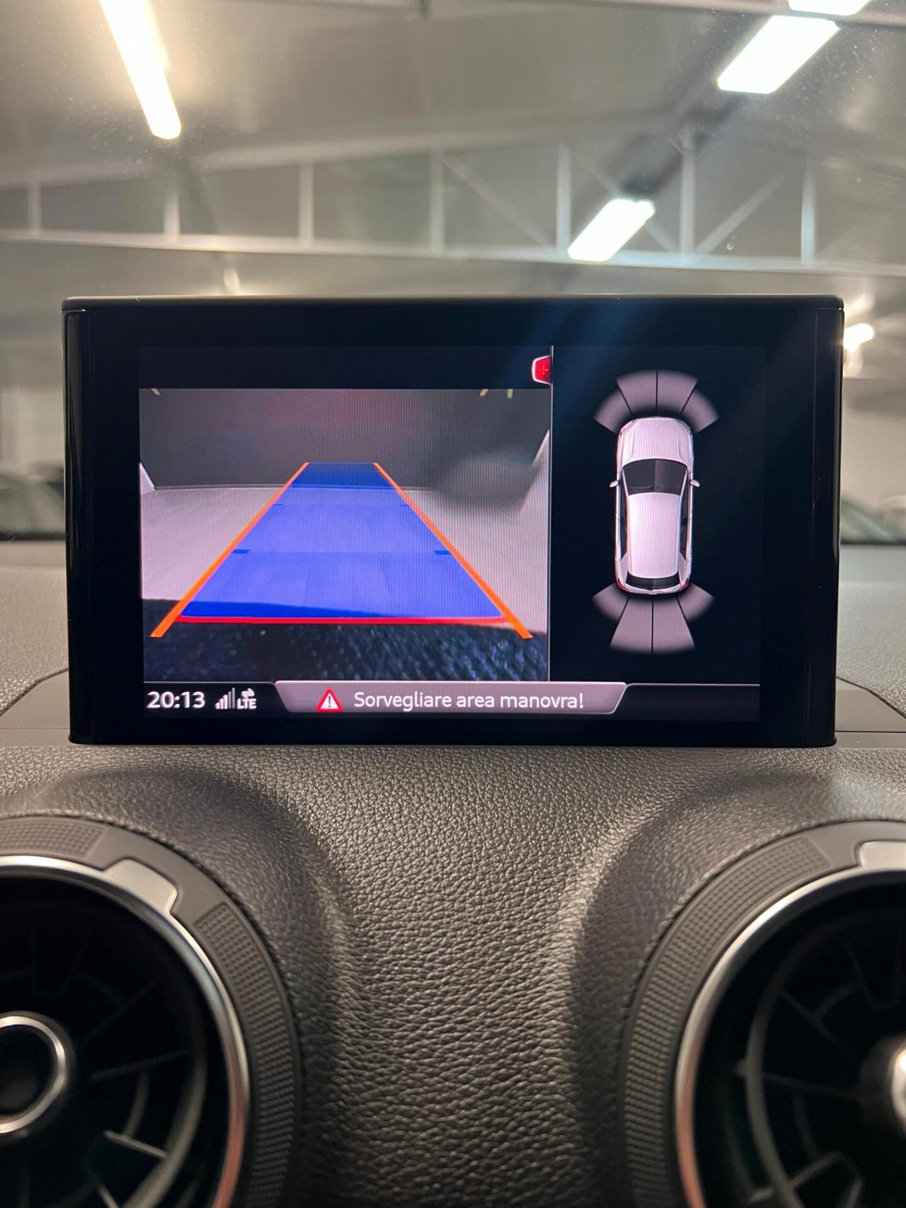 Audi Q2 SQ2 TFSI quattro S tronic sport attitude