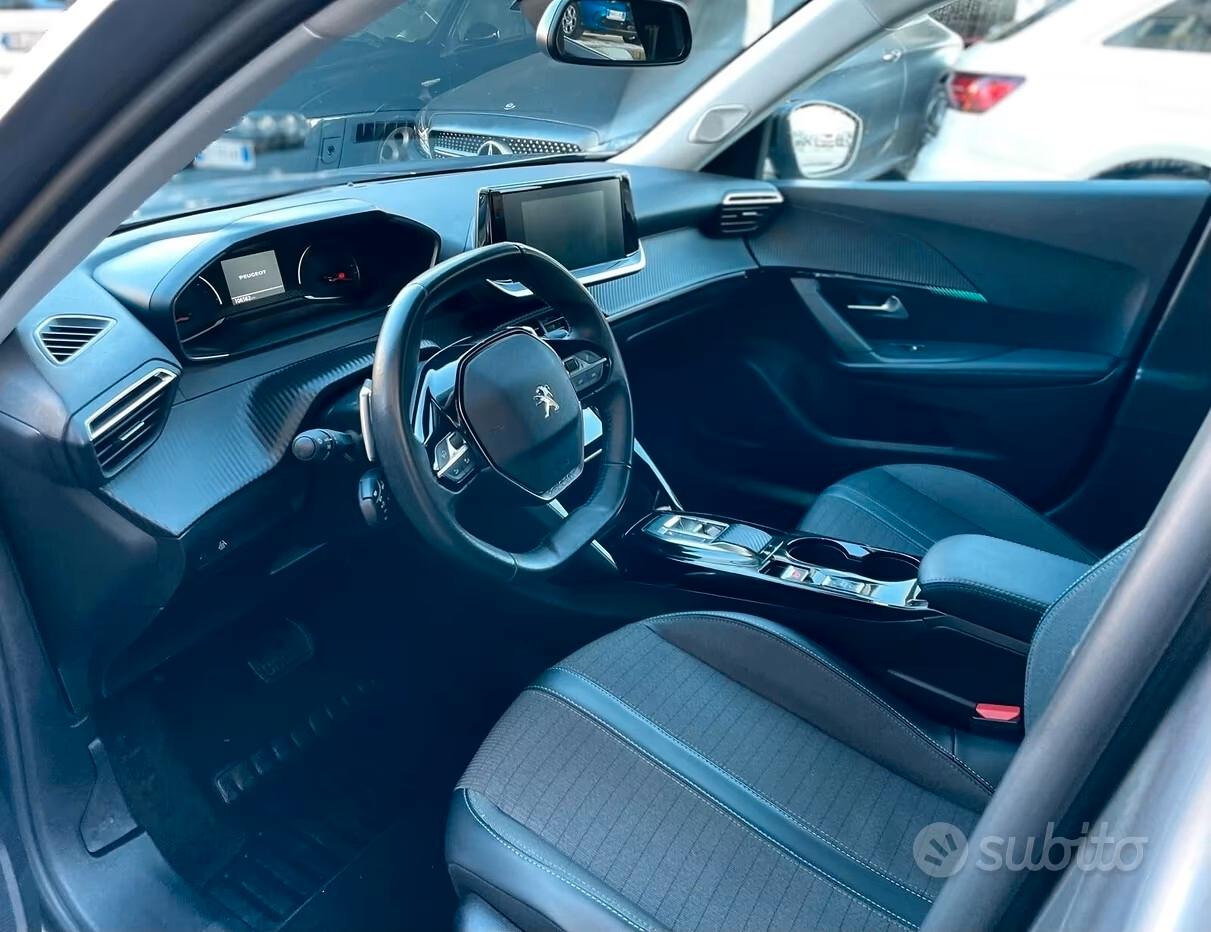 Peugeot 2008 BlueHDi 130 S&S EAT8 Allure
