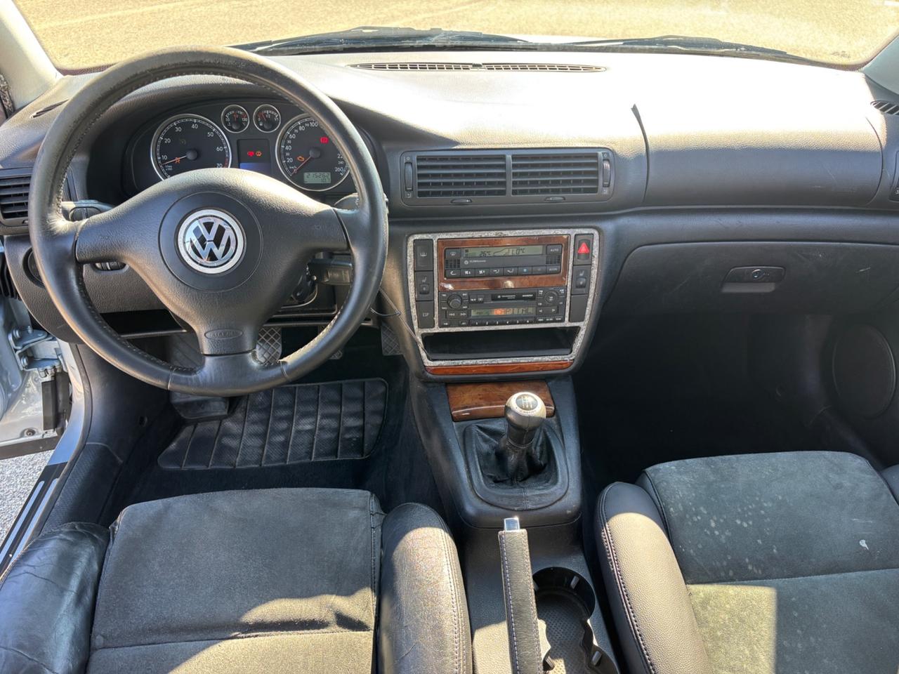 Volkswagen Passat 2.8 V6 cat 4m. Highline