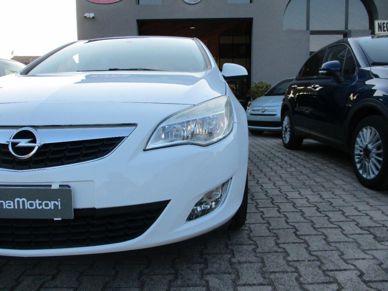 Opel Astra 5 Porte Astra 5p 1.7 cdti Elective 110cv OK NEOPAT.