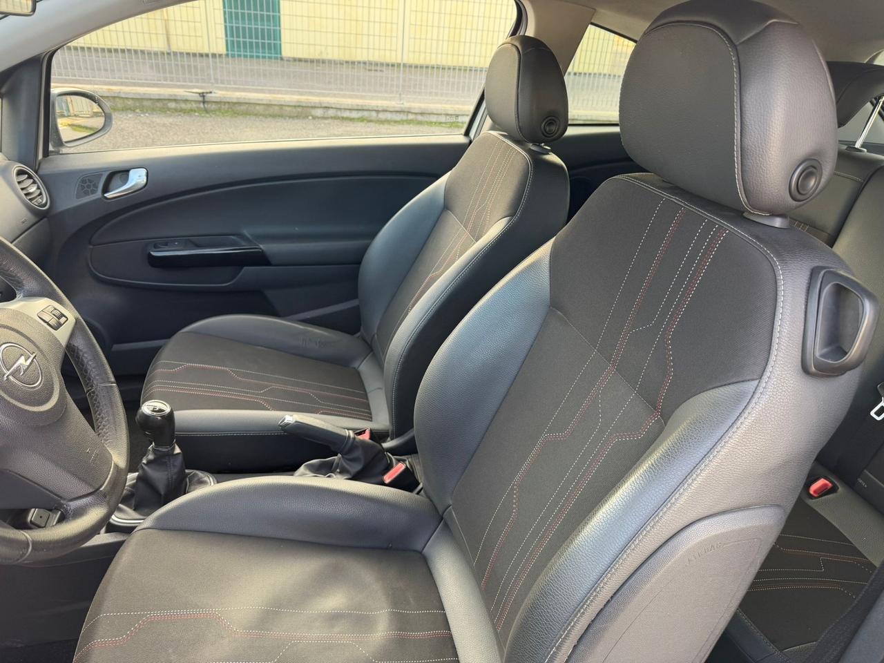 Opel Corsa 1.2 3p 172000 km