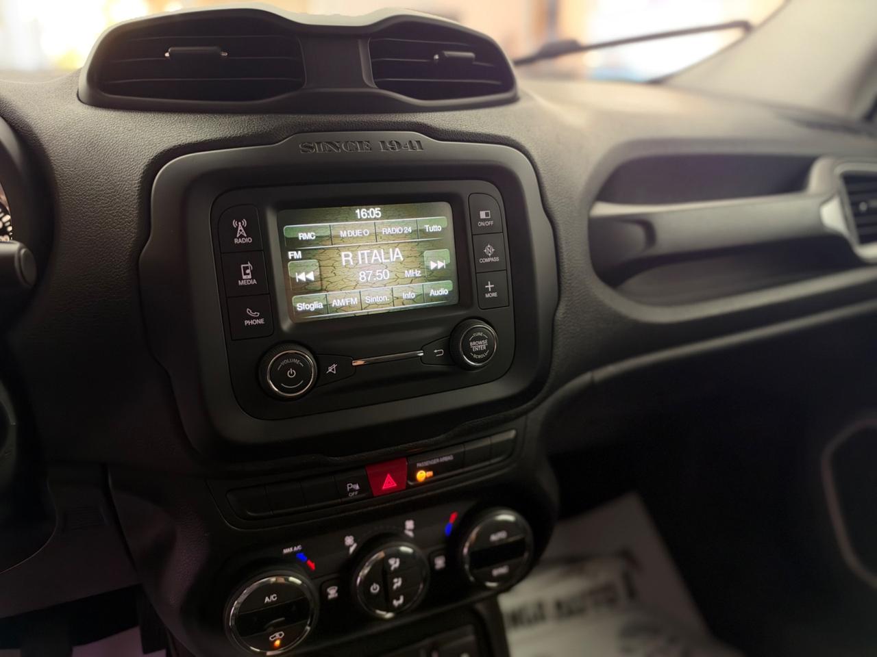 Jeep Renegade 1.4 MultiAir Full Opt
