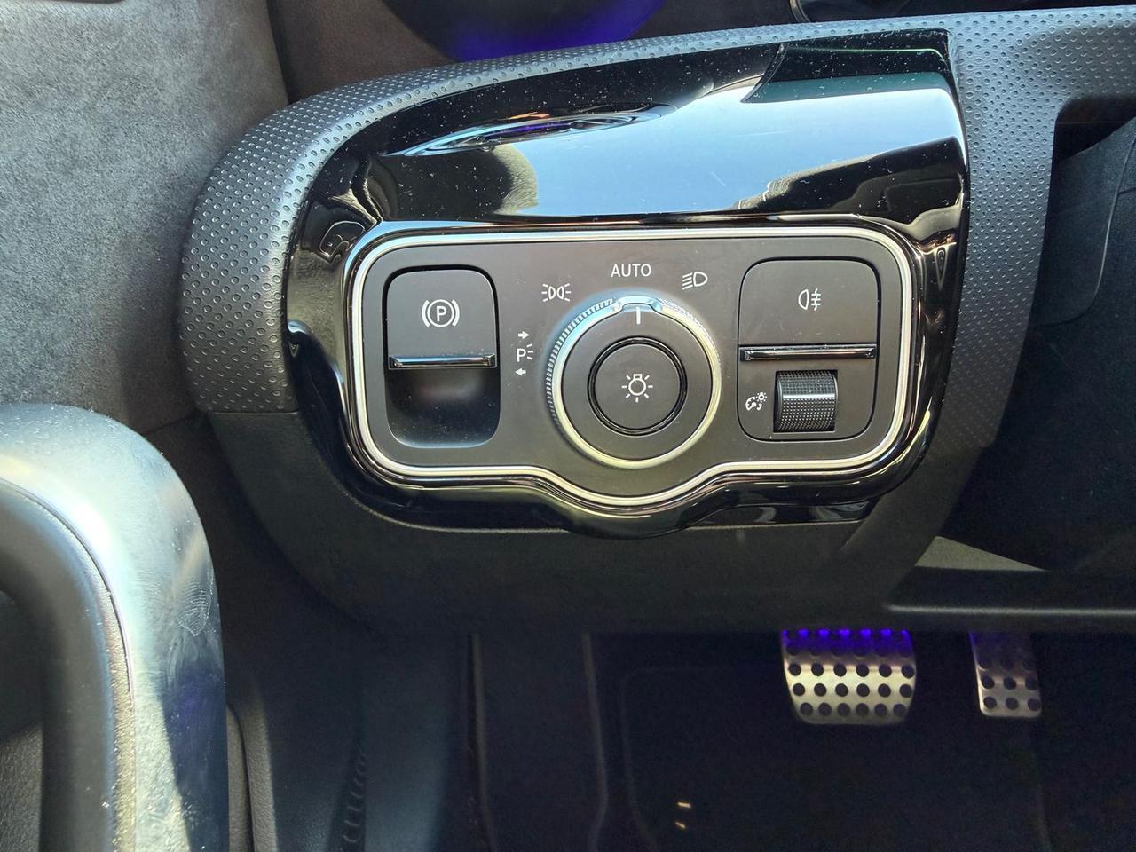 Mercedes-Benz A 250 AMG Line Advanced Plus #12171
