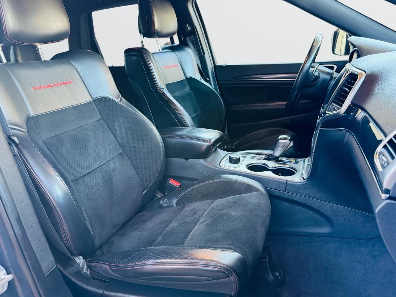 Grand Cherokee 2018 3.0 crd V6 Summit s*