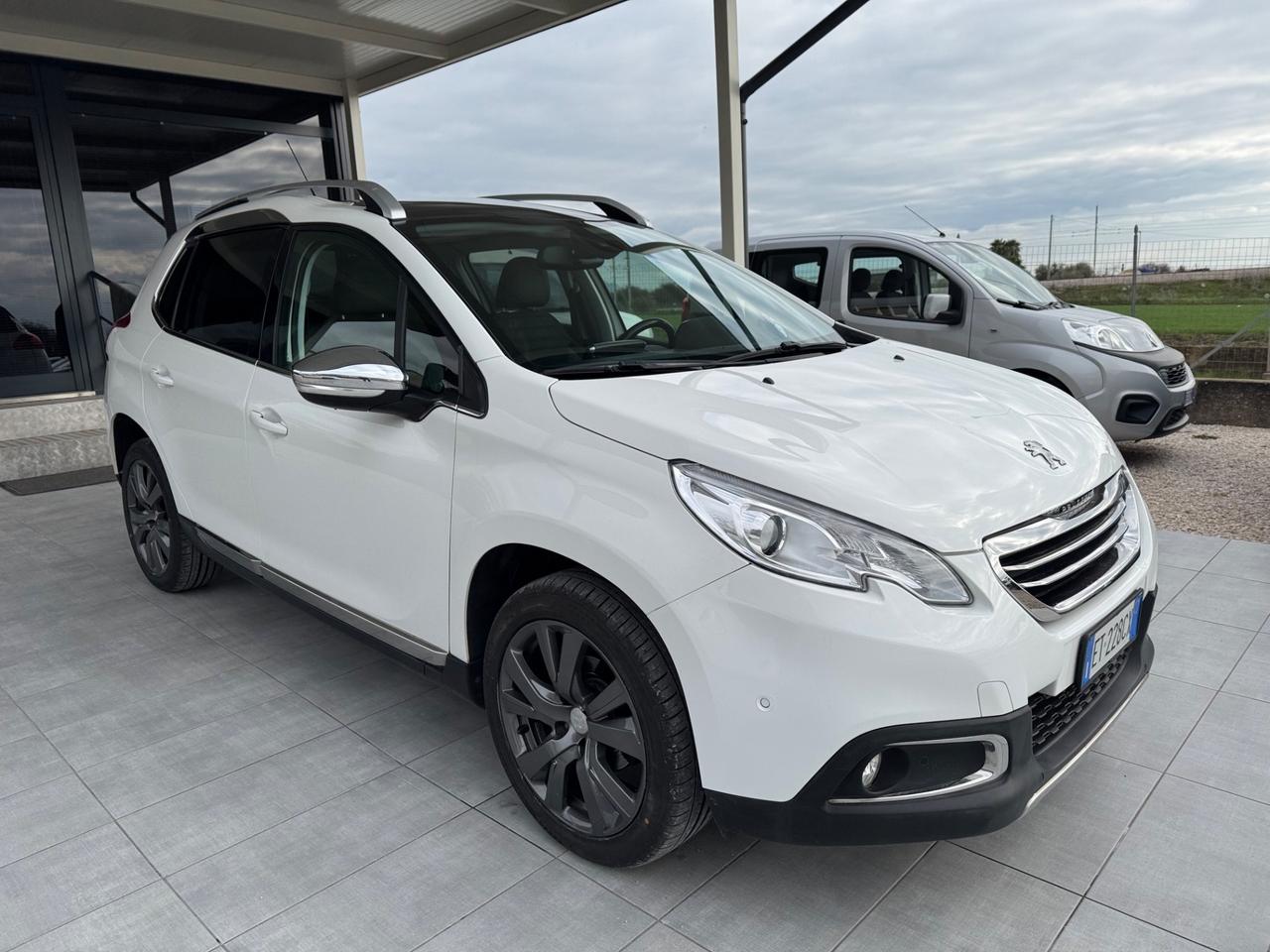 Peugeot 2008 1.6 e-HDi 92 CV Allure Tetto pan