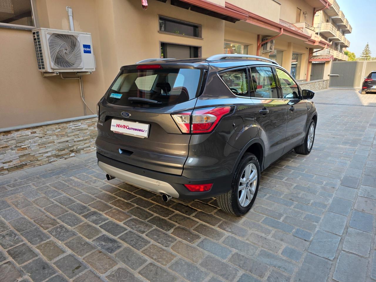 Ford Kuga 1.5 TDCI 120 CV S&S 2WD Titanium