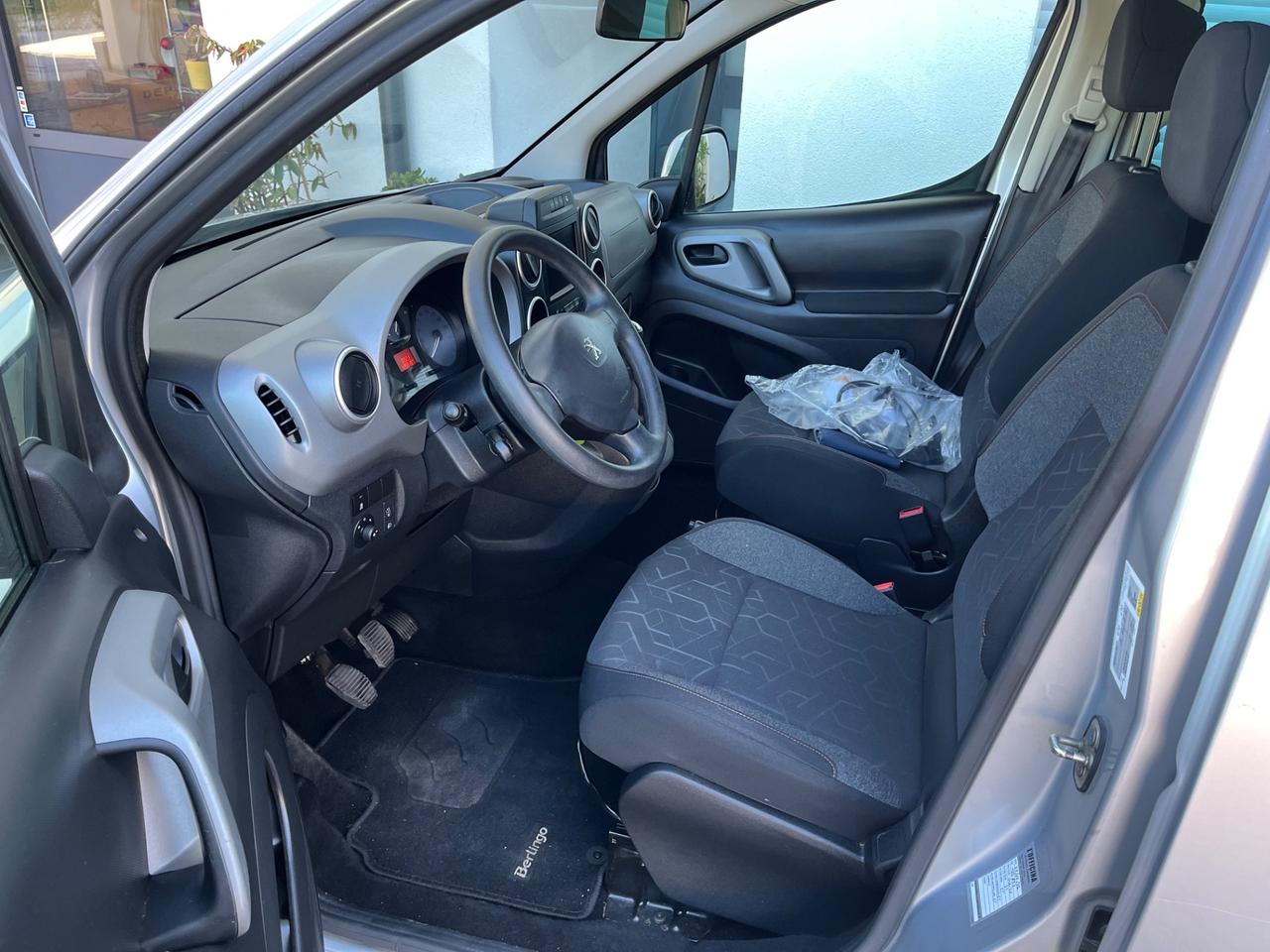 Peugeot Partner Tepee BlueHDi 100 Active