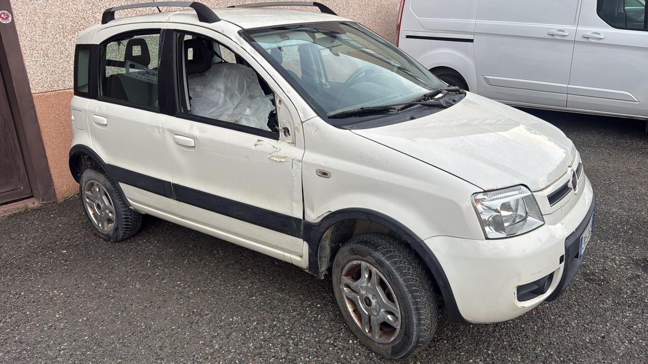 Fiat Panda 1.3 MJT 16V DPF 4x4 128.000 KM INIETTORI SFILATI E