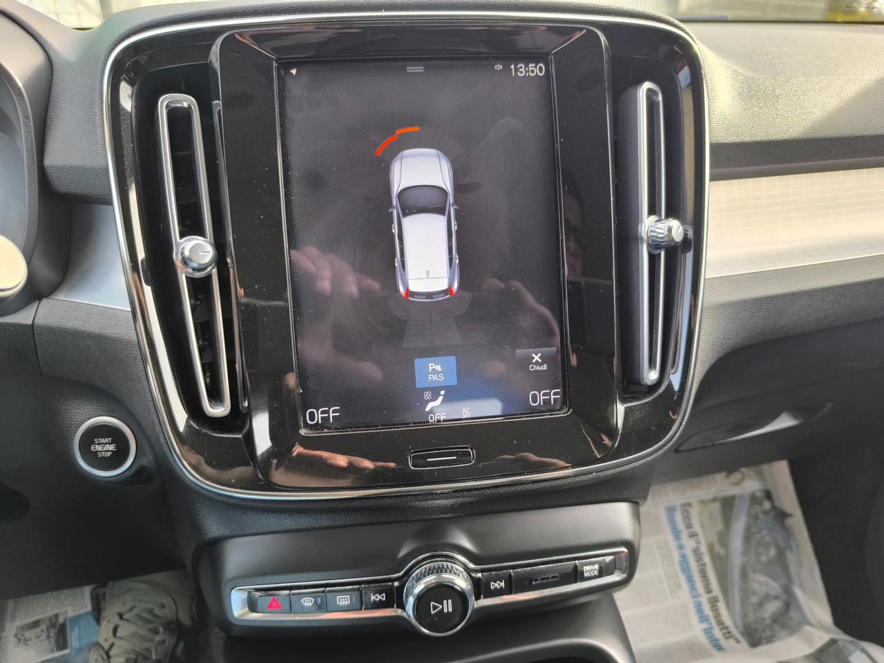 VOLVO XC40 D3 AWD GEARTRONIC BIXENO/NAVI/RETROCAMERA