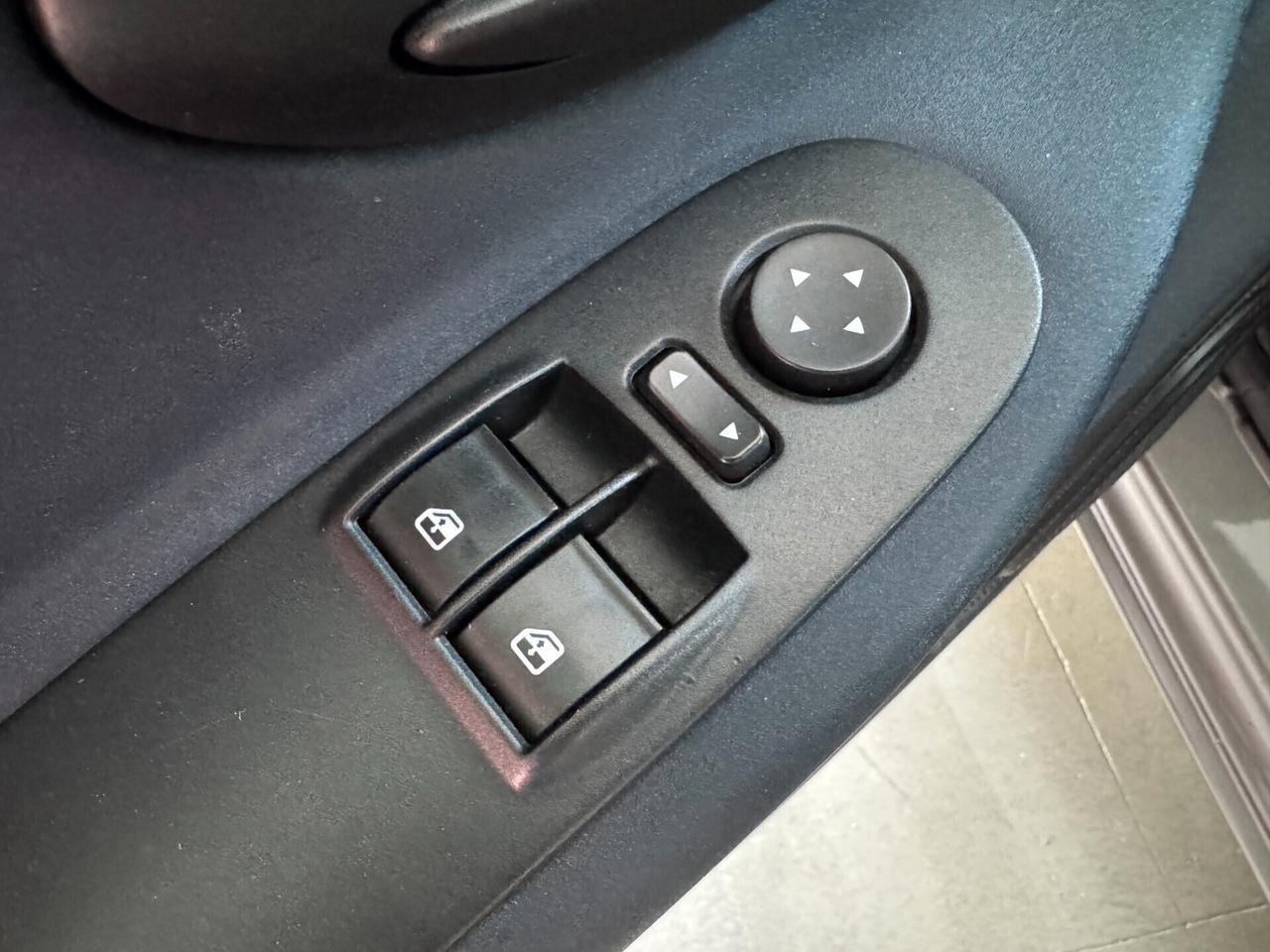 Lancia Ypsilon 1.0 FireFly Hybrid Gold - 2023