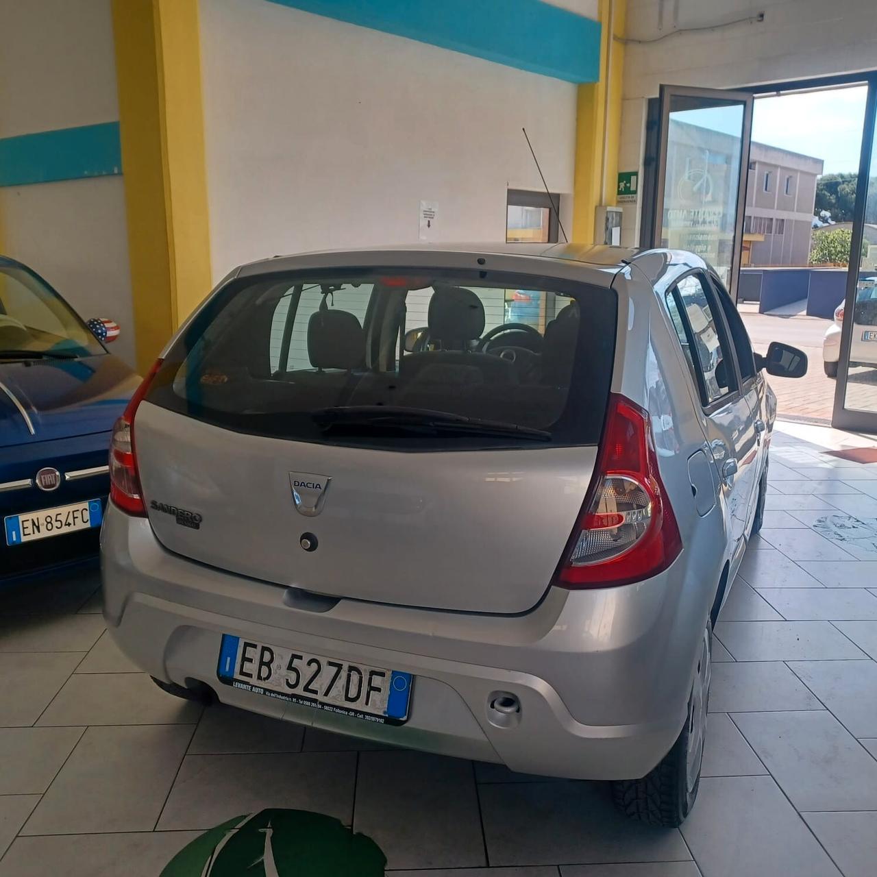 149.588 GPL DI FABBRICA SANDERO 1.4 PER NEOPATENTATI