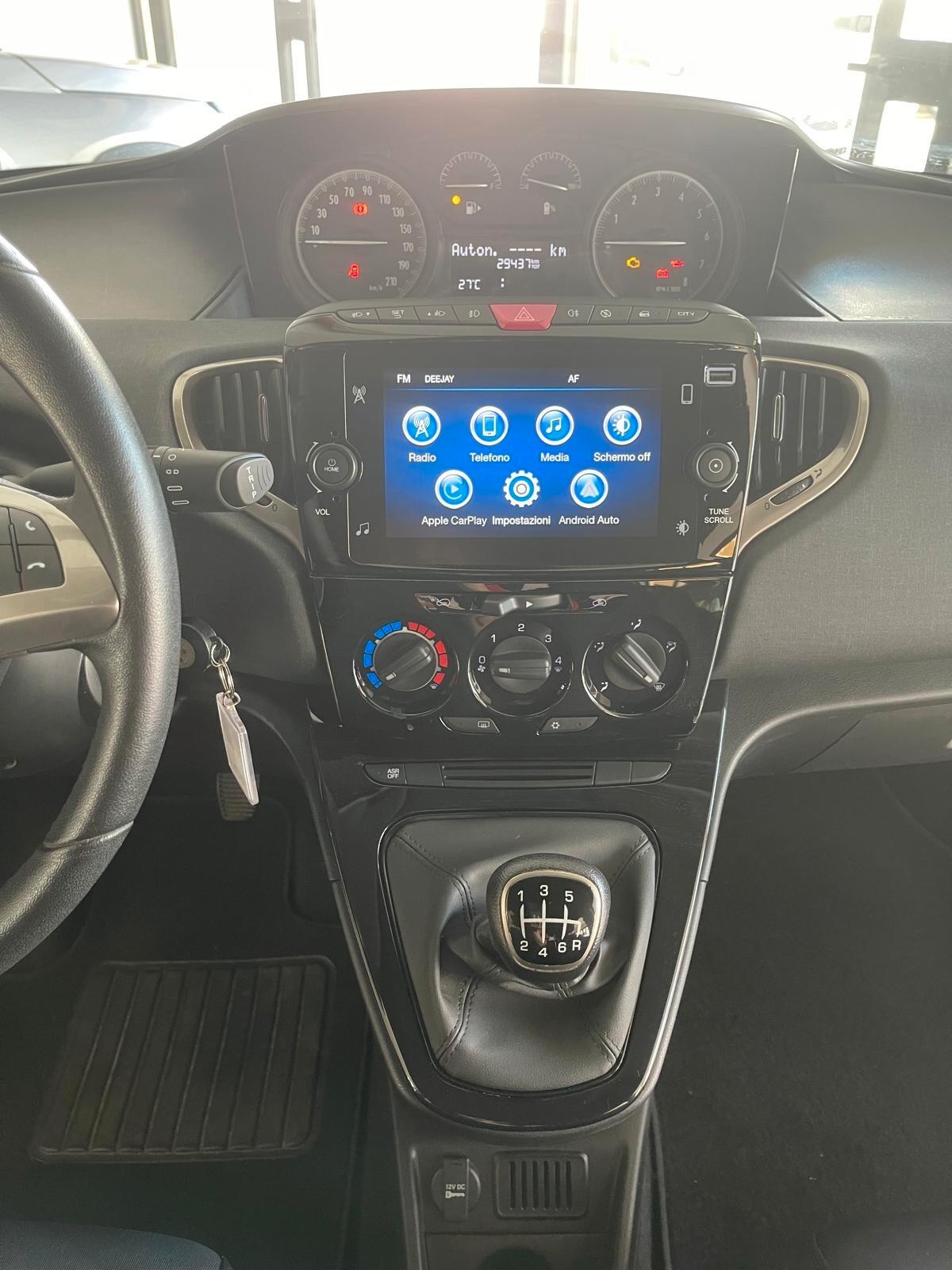 Lancia Ypsilon 1.0 FireFly 5 porte S&S Hybrid Gold Plus