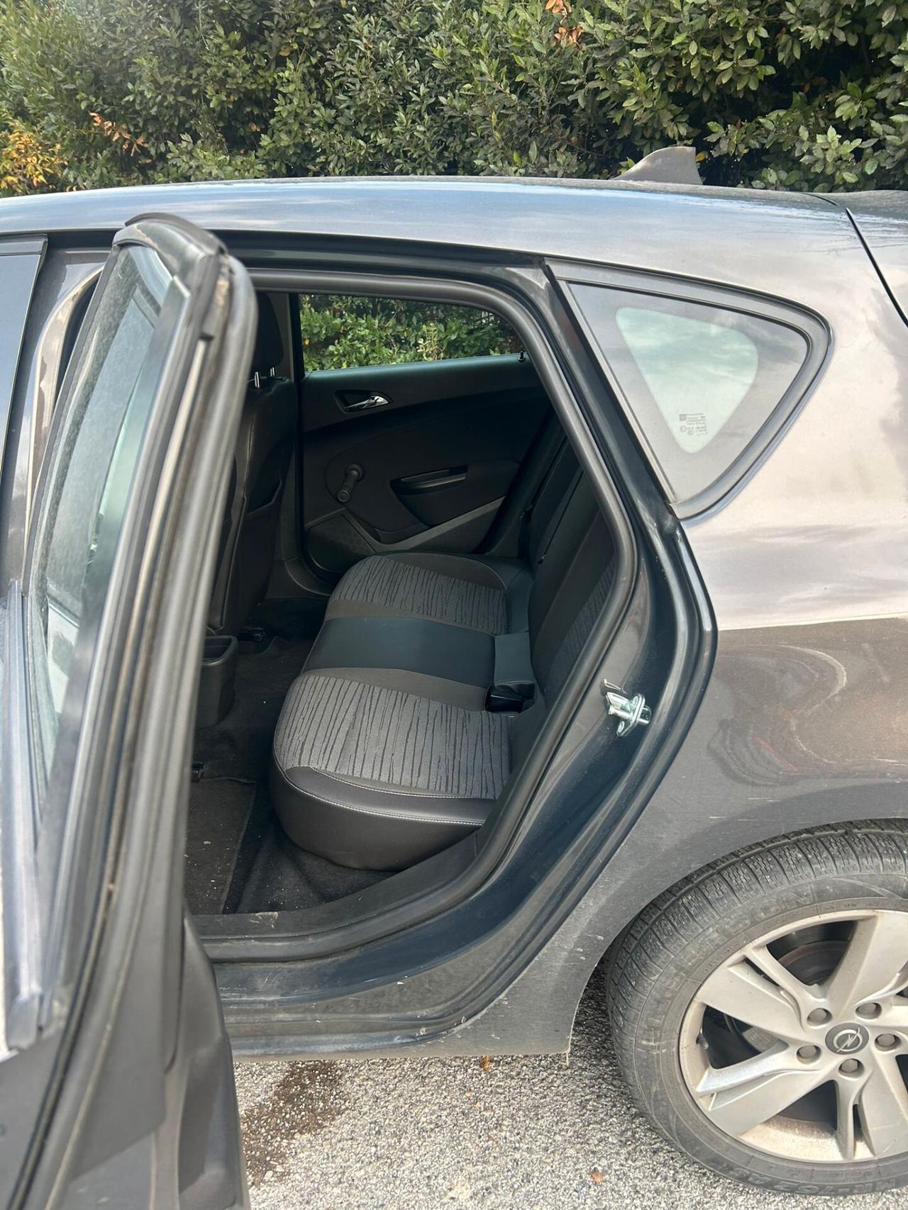 Opel Astra 1.7 CDTI 110CV 5 porte Cosmo