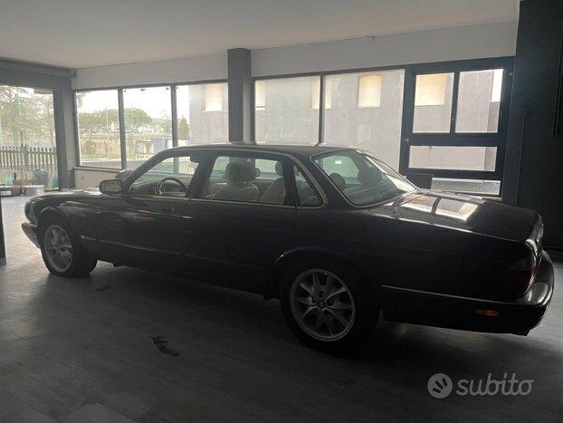 Jaguar XJ 4.0