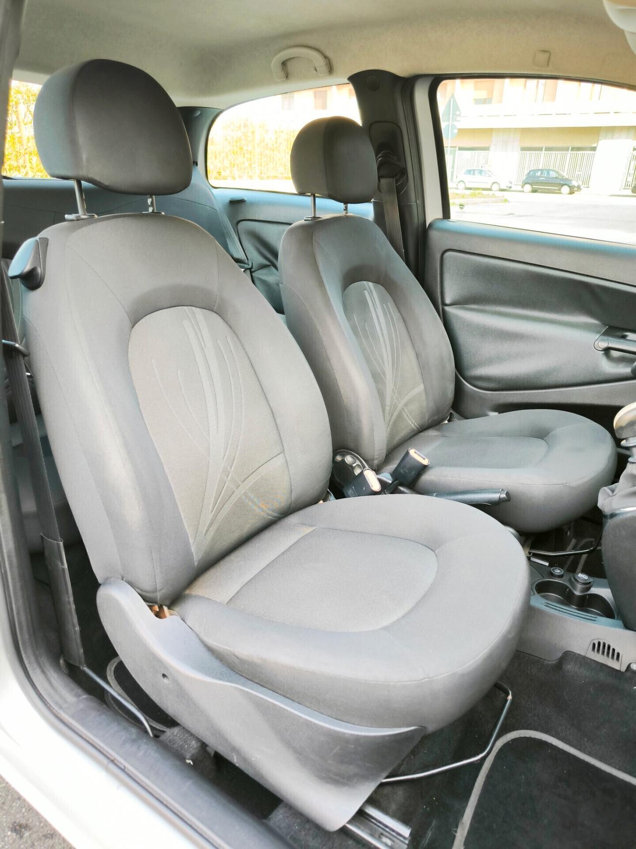 Lancia Ypsilon 1.2 69 CV Platinum