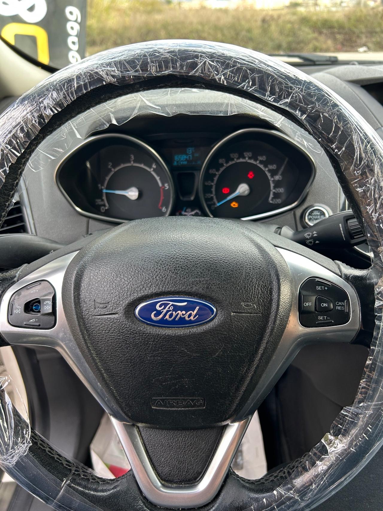 Ford EcoSport 1.5 TDCi 95 CV Titanium