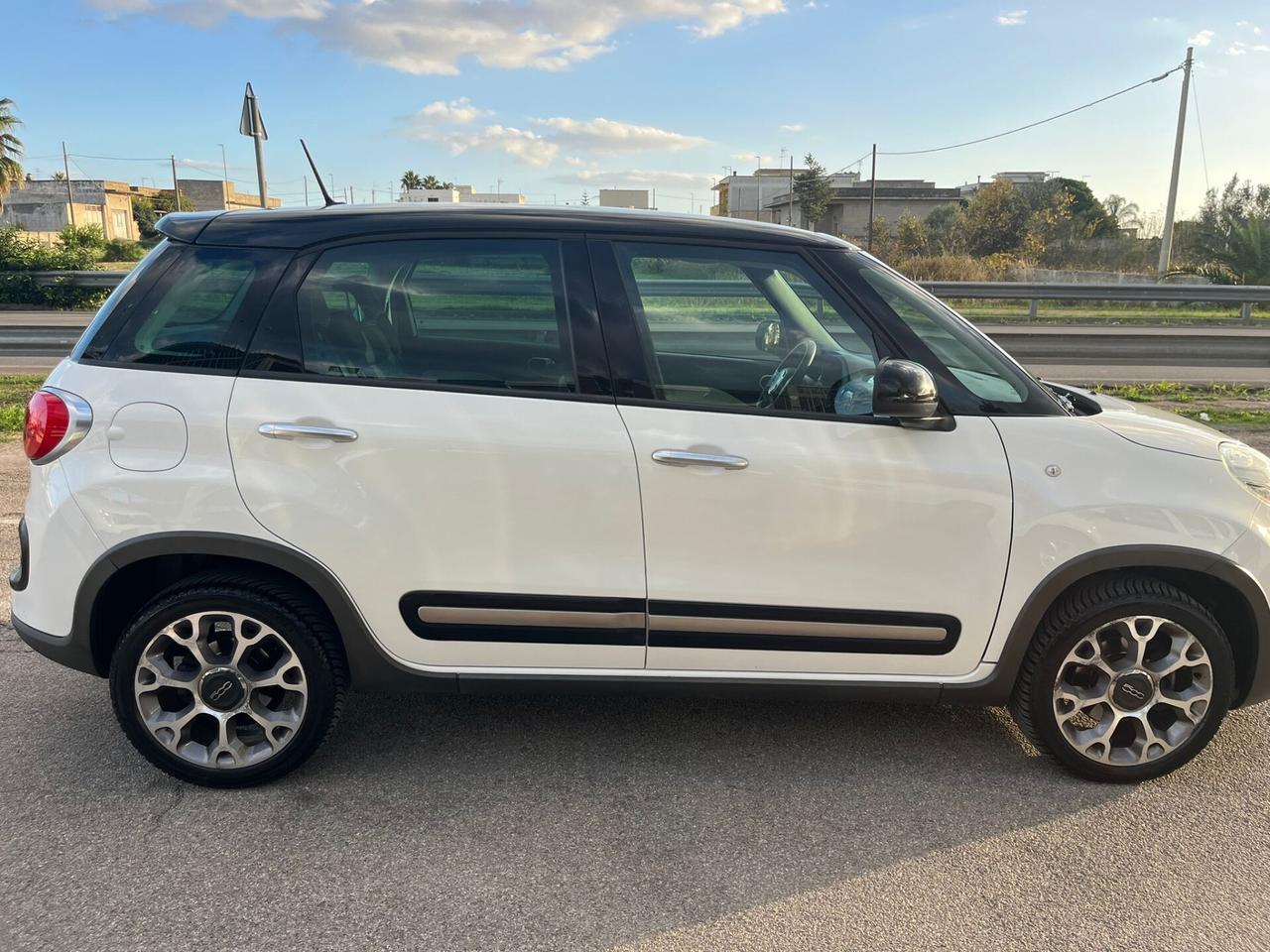 Fiat 500L 1.6 Multijet Trekking Unipro 2014