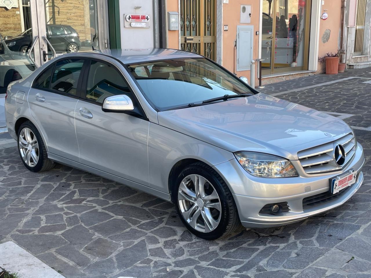 Mercedes-benz C 220 CDI 170 CV Classic BERLINA