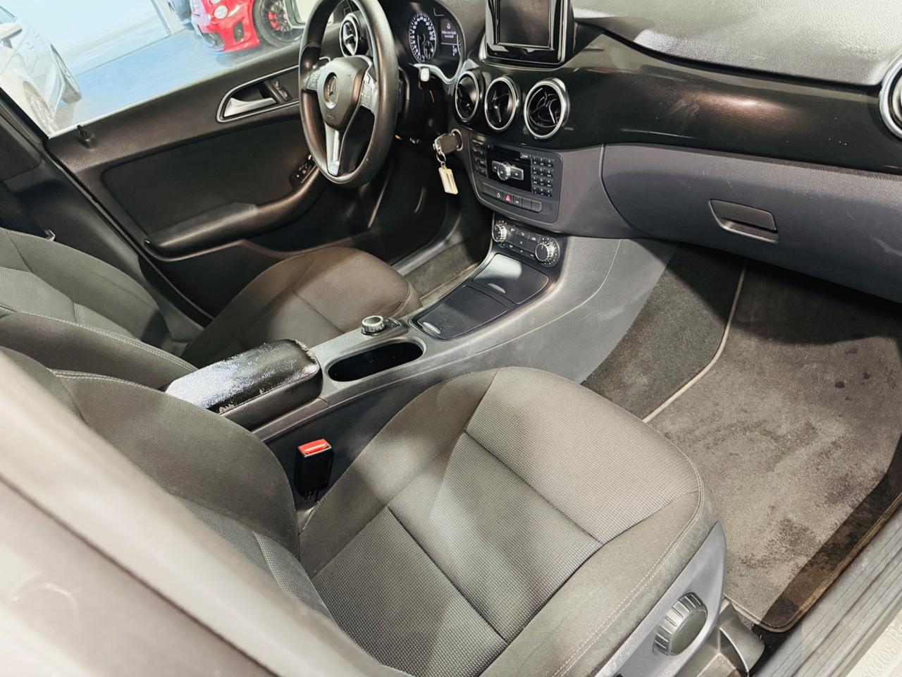 Mercedes-benz B 180 CDI*109CV*NEOPATENTATI*AUTOMATICA*