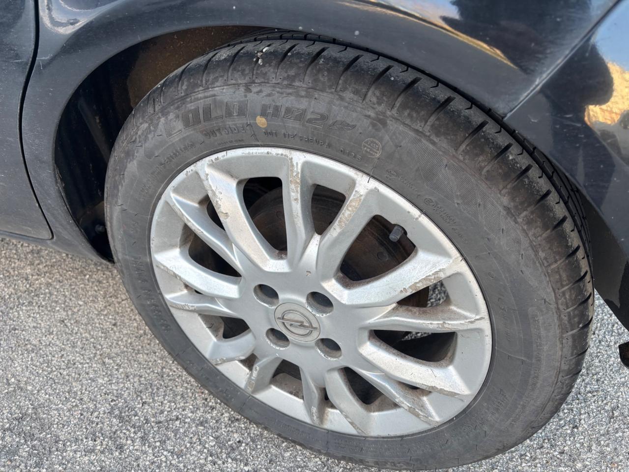 Opel Corsa 1.2 5 porte Cosmo