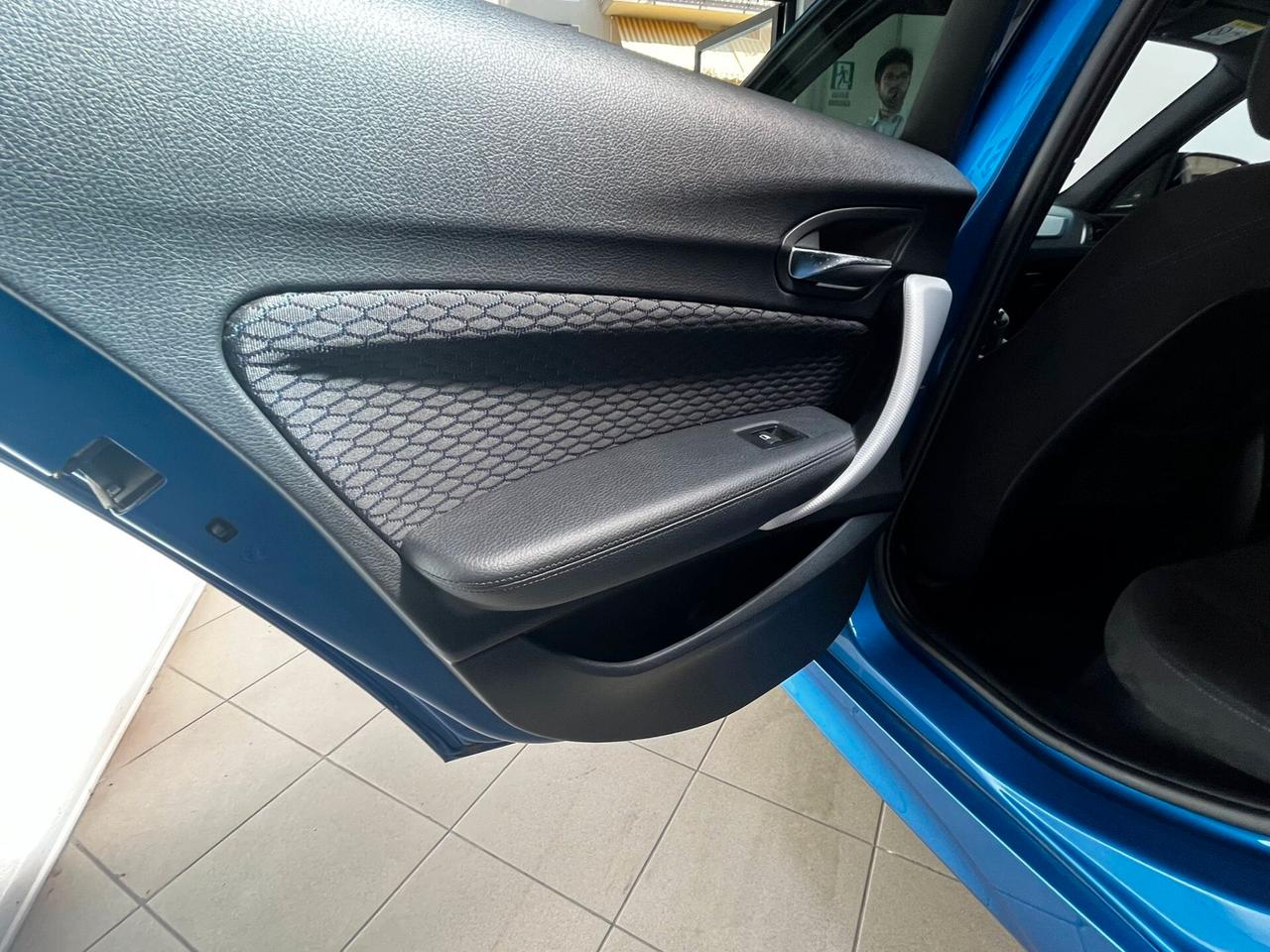 Bmw 125 125i 5p. Msport