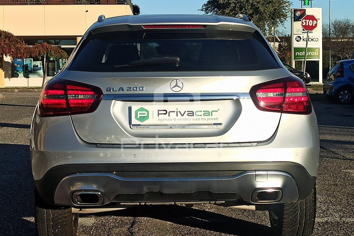 MERCEDES GLA 200 Sport