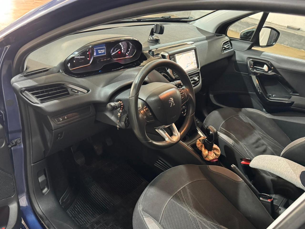 Peugeot 208 1.4 HDi 68 CV 5 porte Allure