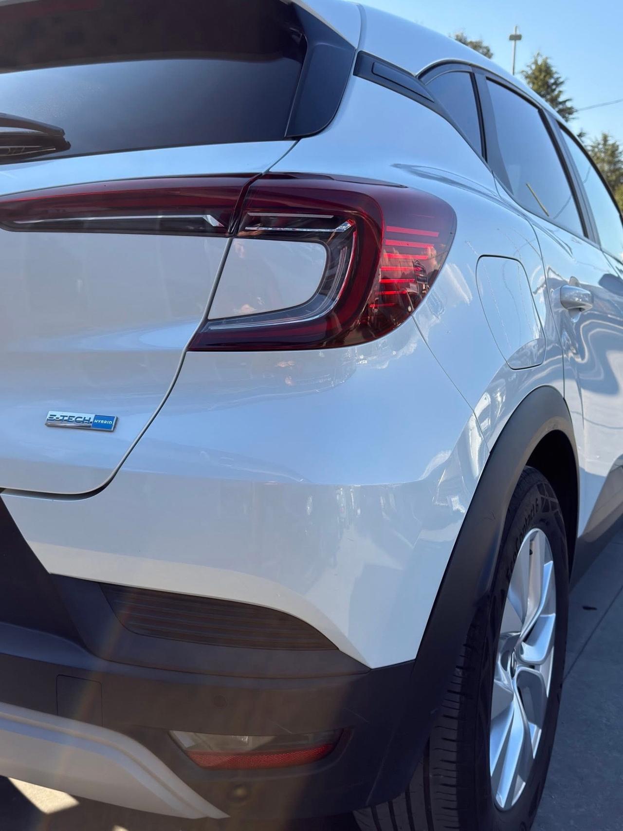 Renault Captur Full Hybrid E-Tech 145 CV Business