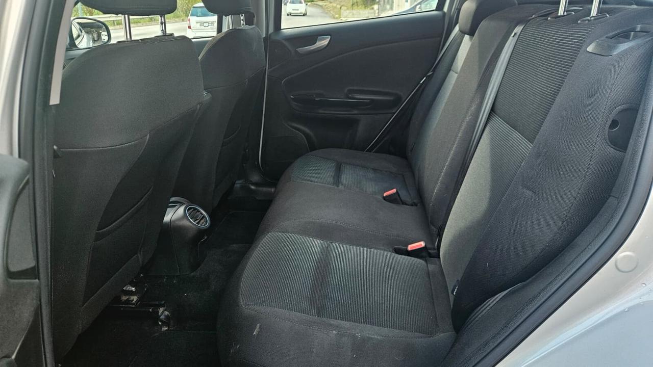 Alfa Romeo Giulietta 1.6 JTDm-2 105 CV Distinctive