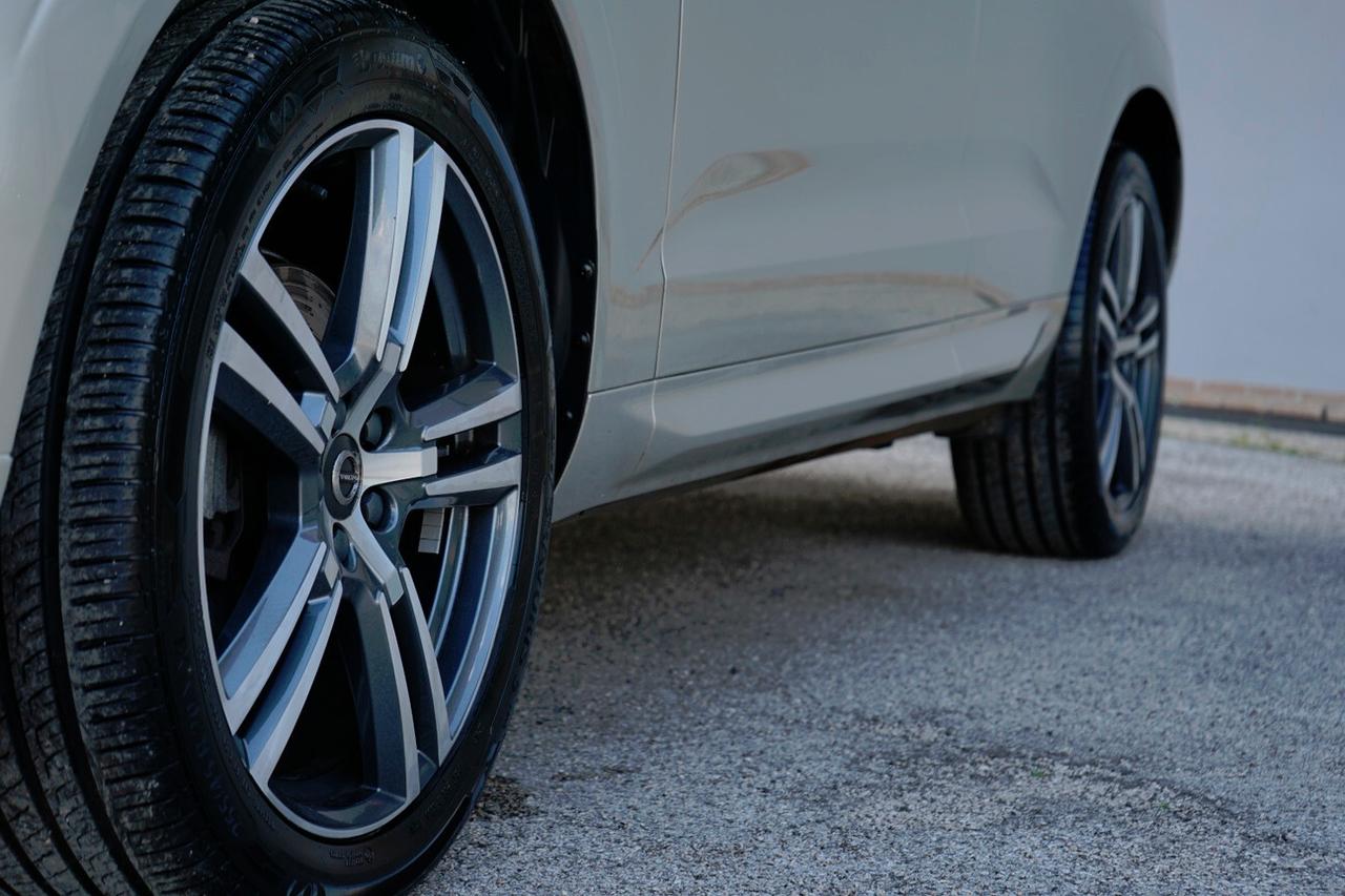 Volvo XC 60 XC60 D4 AWD Geartronic Business