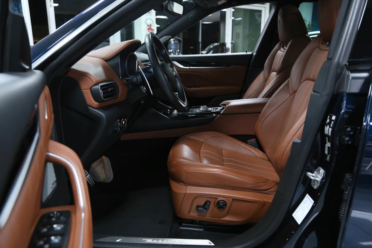 Maserati Levante V6 Diesel 275 cv AWD Gransport auto