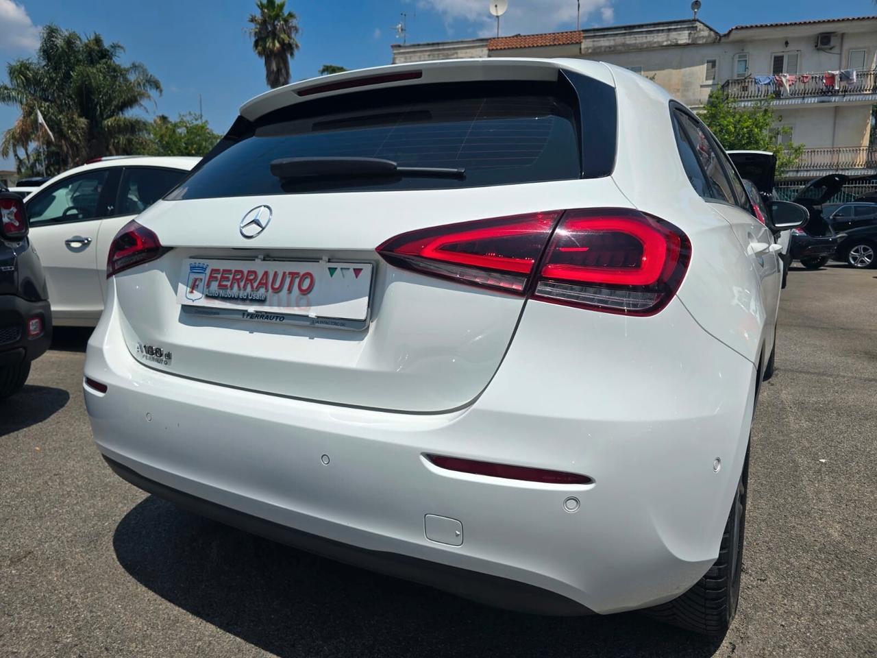 MERCEDES A180CDI 115CV SPORT PACK LUCI