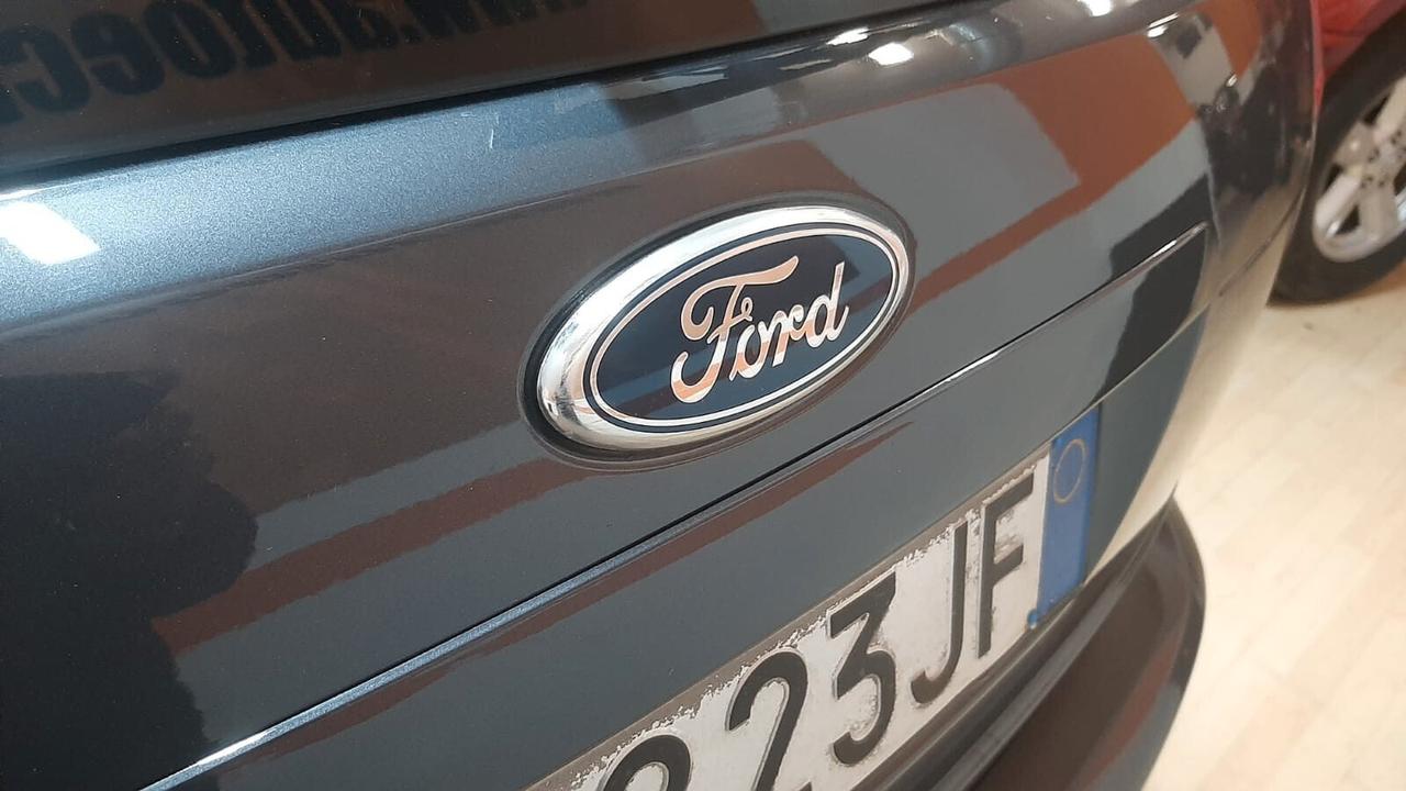 Ford C-Max 1.6 TDCi 110 CV TITANIUM