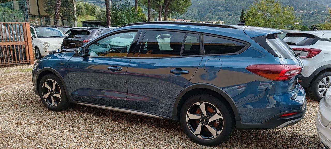 Ford Focus 1.0 Hybrid 125 CV leggermente alluvionata