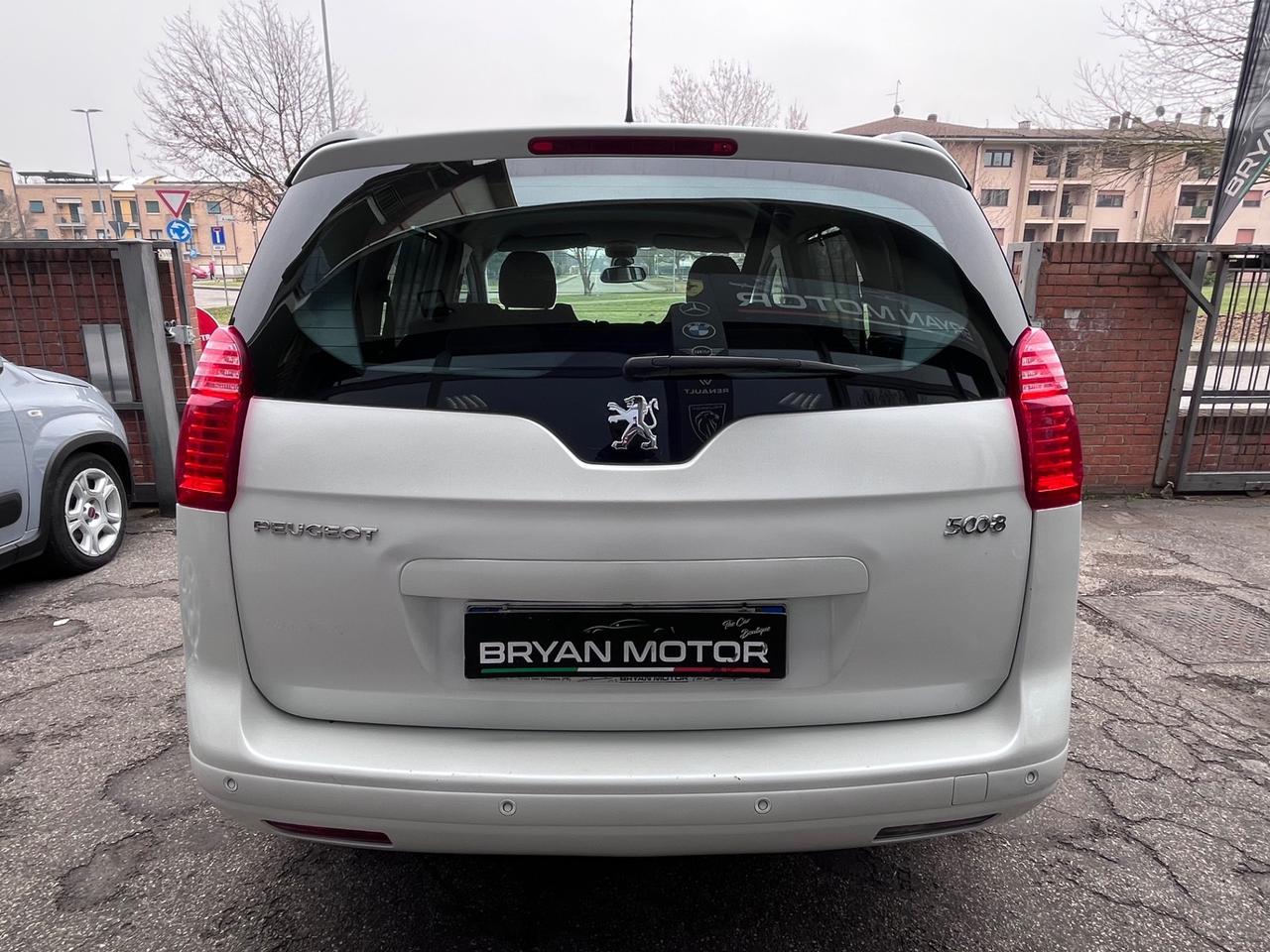 Peugeot 5008 2.0 HDi 150CV Active